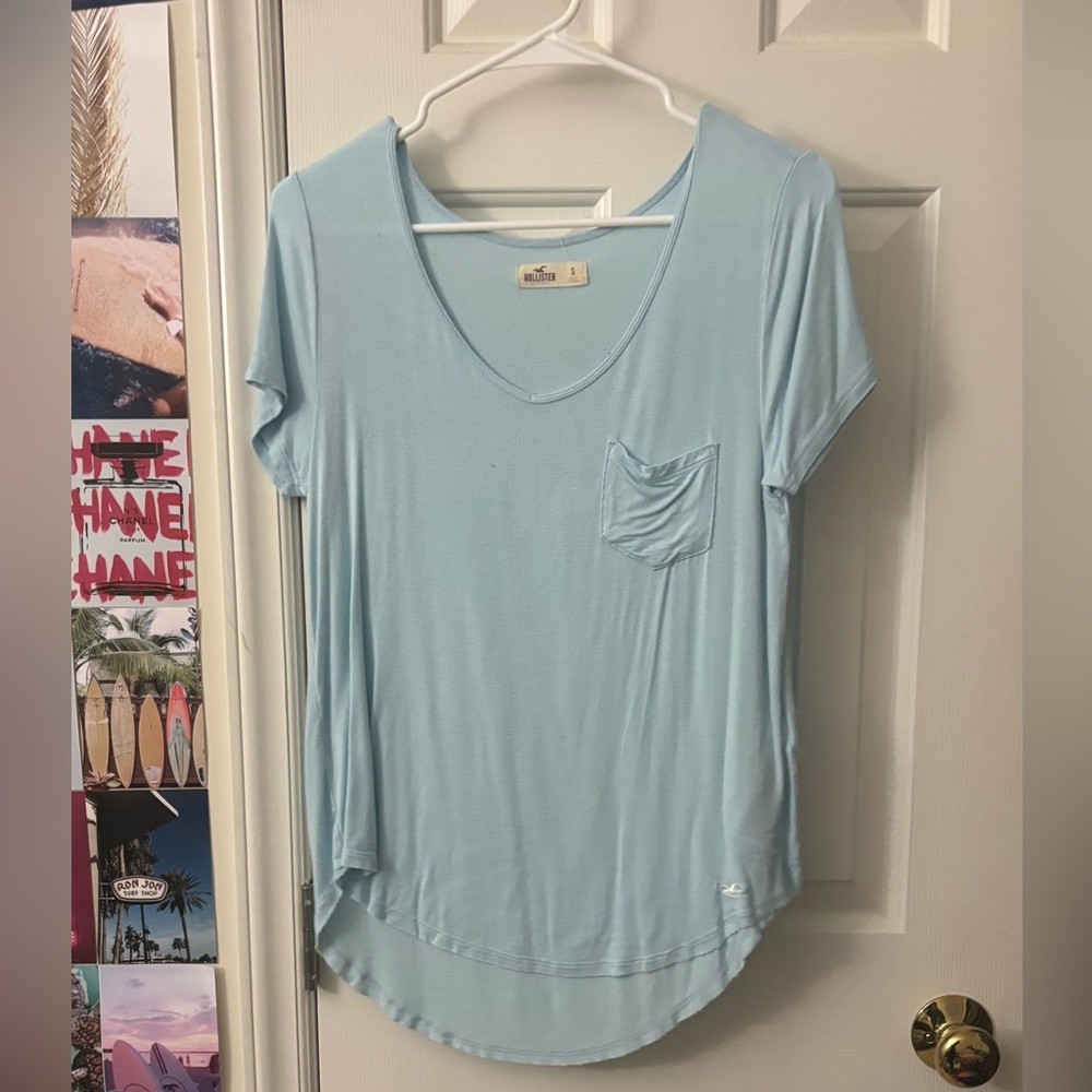 HOLLISTER v-neck top